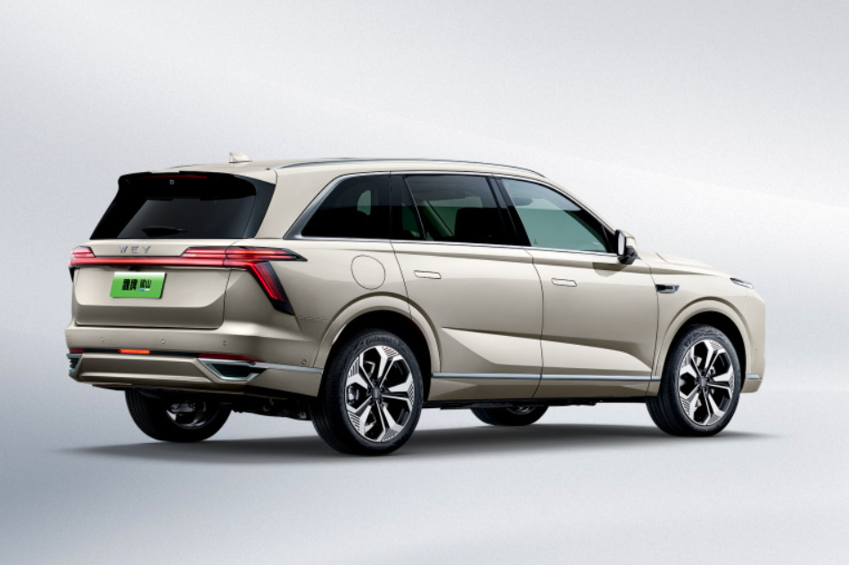 5米车长+六座,魏牌蓝山对比理想L8,能比得过吗?