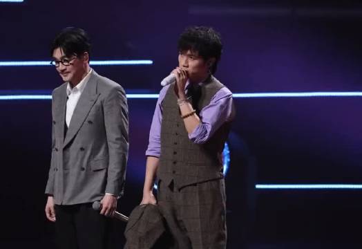爷青回！苏有朋&古巨基&林心如大湾区晚会合唱《情深深雨濛濛》