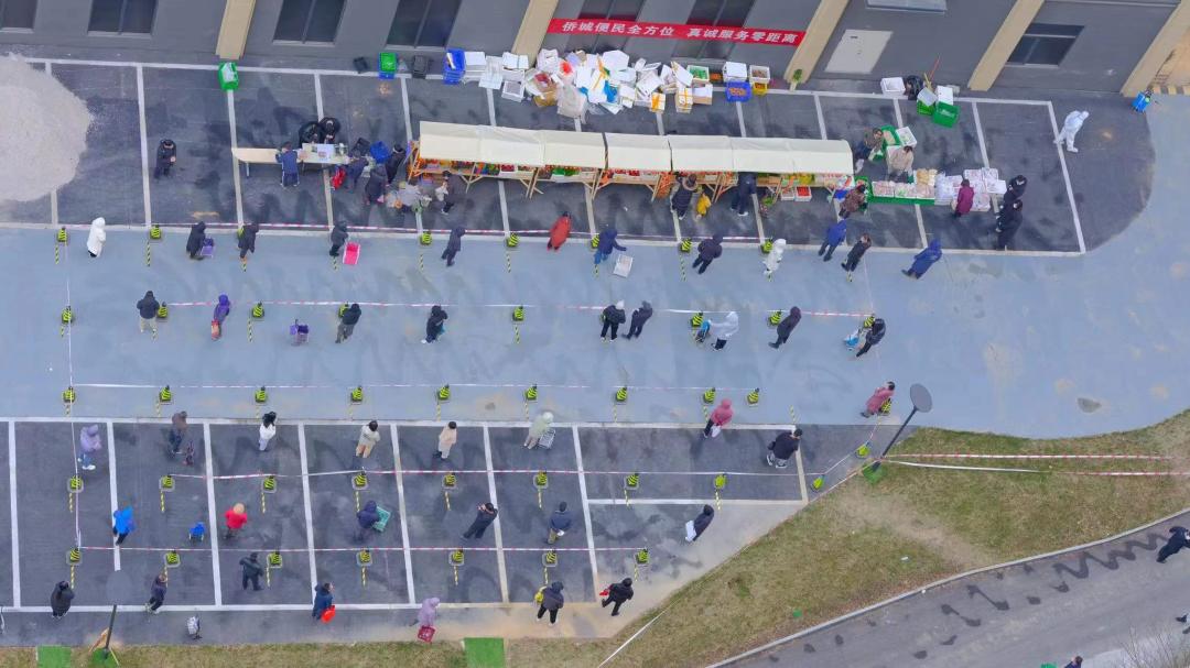 “我在疫情第一线”——西安市民、社区志愿者、上市公司的抗疫词条:囤货、核酸、守望相助休闲区蓝鸢梦想 - Www.slyday.coM “我在疫情第一线”——西安市民、社区志愿者、上市公司的抗疫词条:囤货、核酸、守望相助休闲区蓝鸢梦想 - Www.slyday.coM