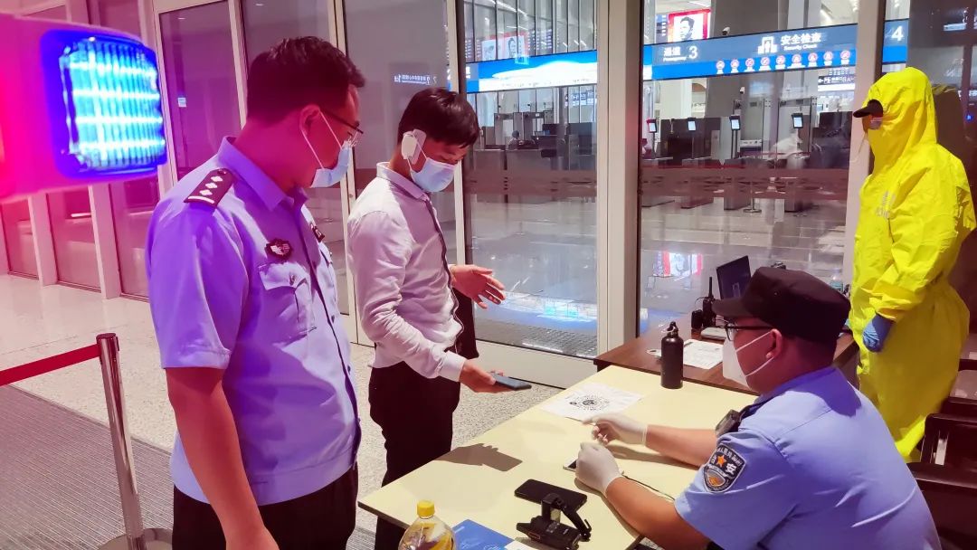 7岁女儿写给警察爸爸的一封信休闲区蓝鸢梦想 - Www.slyday.coM 7岁女儿写给警察爸爸的一封信休闲区蓝鸢梦想 - Www.slyday.coM