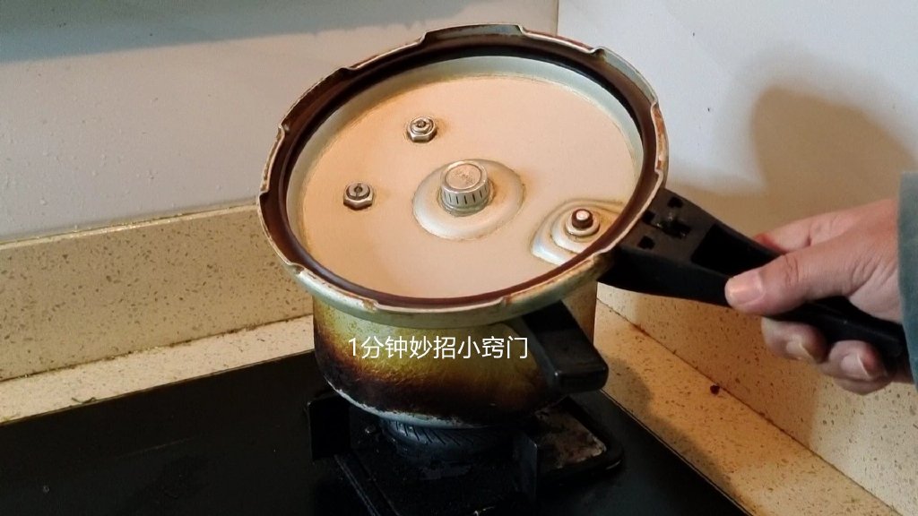 千万不能在厨房做的五件事,一定要记住,如果发生后悔就晚了休闲区蓝鸢梦想 - Www.slyday.coM 千万不能在厨房做的五件事,一定要记住,如果发生后悔就晚了休闲区蓝鸢梦想 - Www.slyday.coM