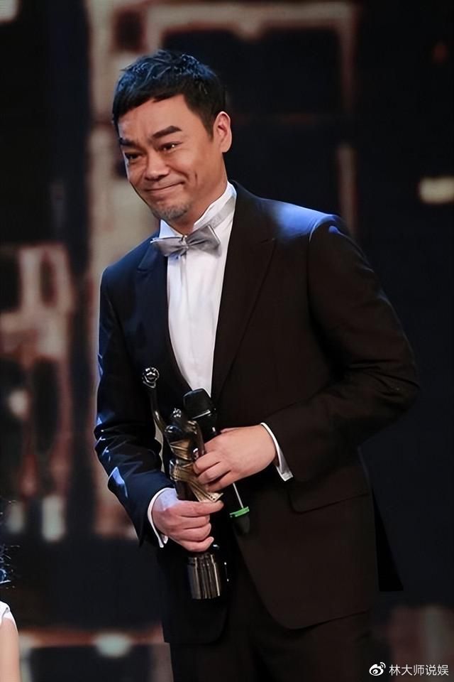 郑秀文终获金像奖影后，抱刘德华激动大哭！刘青云再获影帝！休闲区蓝鸢梦想 - Www.slyday.coM