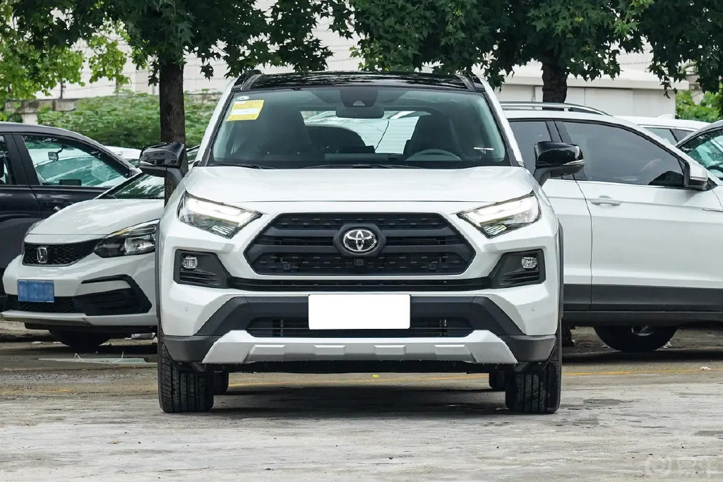 RAV4荣放与威兰达强强对决,最终它以细节取胜!