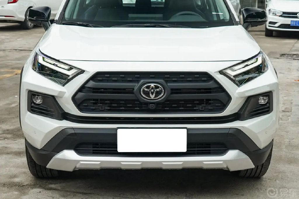RAV4荣放与威兰达强强对决,最终它以细节取胜!