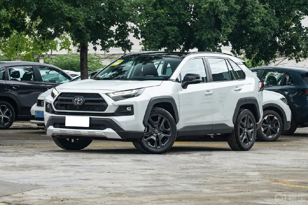 RAV4荣放与威兰达强强对决,最终它以细节取胜!