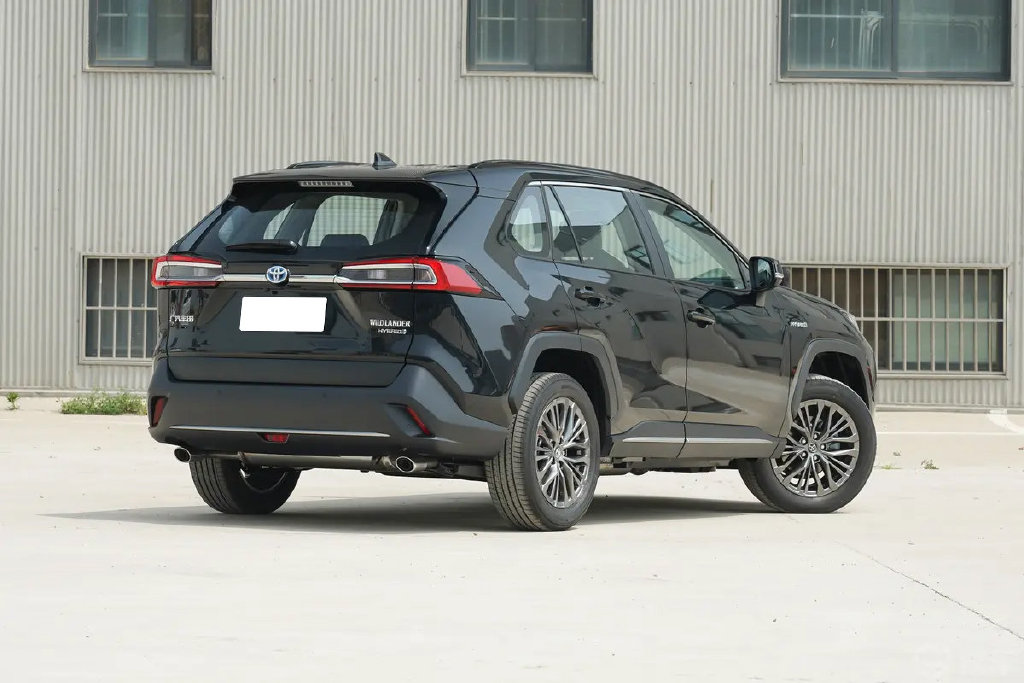 RAV4荣放与威兰达强强对决,最终它以细节取胜!