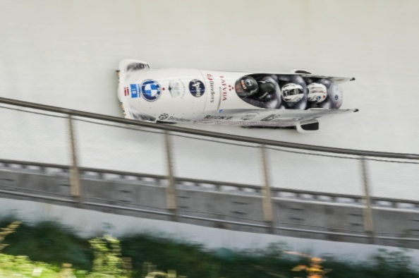 创造历史!中国队闫文港夺得男子钢架雪车铜牌休闲区蓝鸢梦想 - Www.slyday.coM 创造历史!中国队闫文港夺得男子钢架雪车铜牌休闲区蓝鸢梦想 - Www.slyday.coM