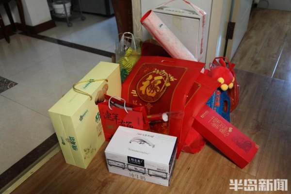 志愿者上门，陪妈妈“过年”！留学<a href=