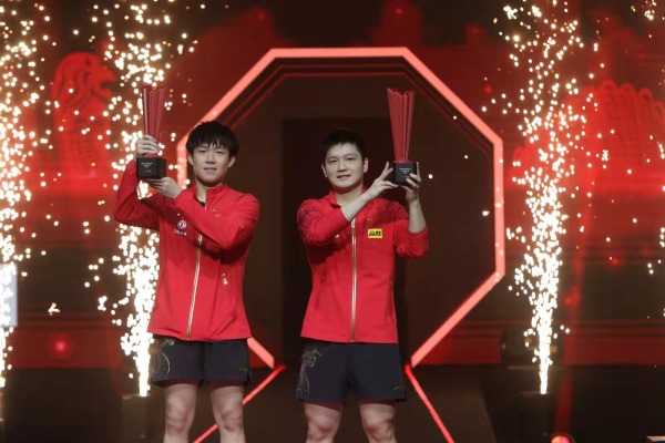 【乒乓球】国乒包揽五金 樊振东首夺大满贯赛事男单冠军休闲区蓝鸢梦想 - Www.slyday.coM 【乒乓球】国乒包揽五金 樊振东首夺大满贯赛事男单冠军休闲区蓝鸢梦想 - Www.slyday.coM