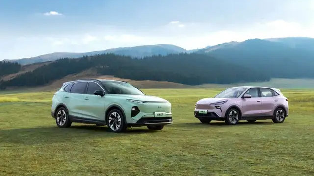 8.88-10.98万，一汽奔腾悦意双子星畅享版上市