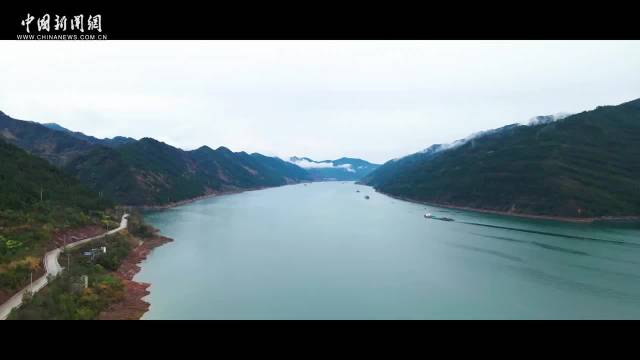 行走江河看中国｜一滴长江水，何以作答“当惊世界殊”？