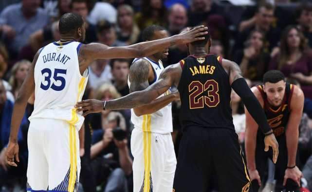 欧文加盟太阳队后首次亮相惊艳全场控球技术再度征服球迷