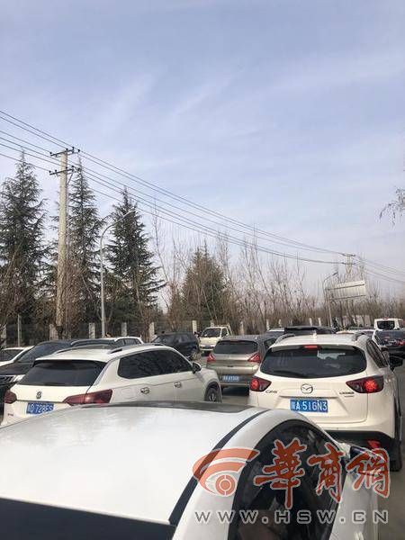 新春走基层大年初一白鹿仓景区人气不错 儿童游乐项目受欢迎休闲区蓝鸢梦想 - Www.slyday.coM 新春走基层大年初一白鹿仓景区人气不错 儿童游乐项目受欢迎休闲区蓝鸢梦想 - Www.slyday.coM