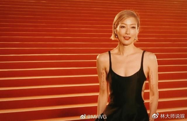 郑秀文终获金像奖影后，抱刘德华激动大哭！刘青云再获影帝！休闲区蓝鸢梦想 - Www.slyday.coM