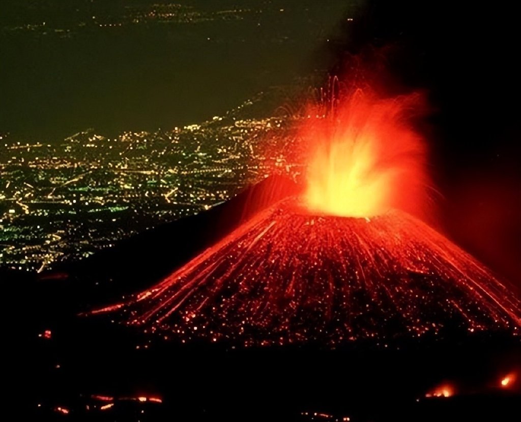 火山喷发图片(2) - 25H.NET壁纸库