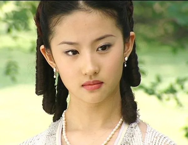 刘亦菲出道23年只拍过9部剧