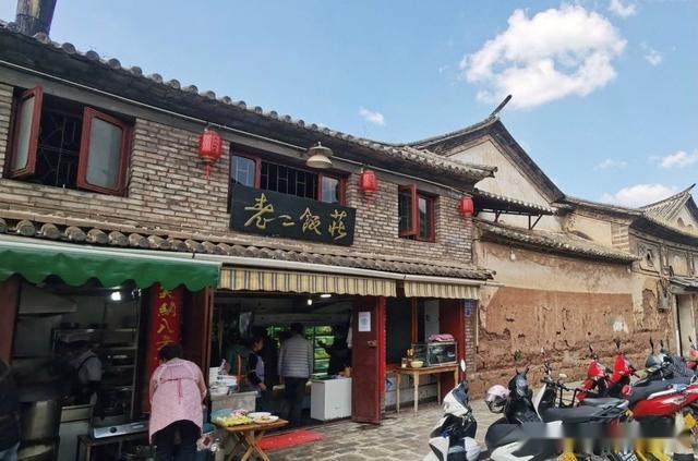 巍山古城距云南大理2.5小时车程，藏着600多年的古城