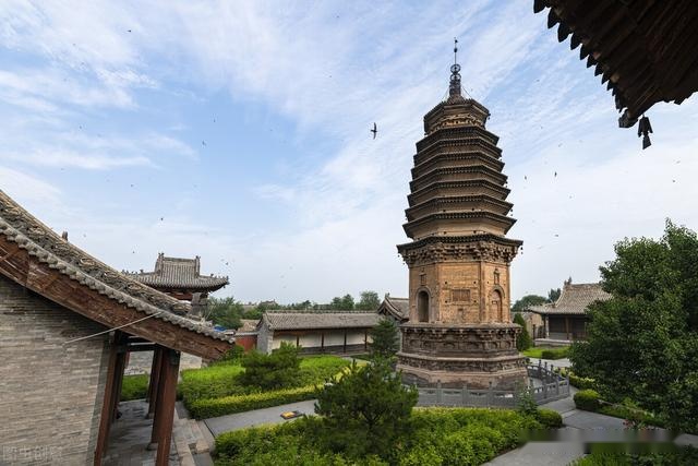 巍山古城距云南大理2.5小时车程，藏着600多年的古城