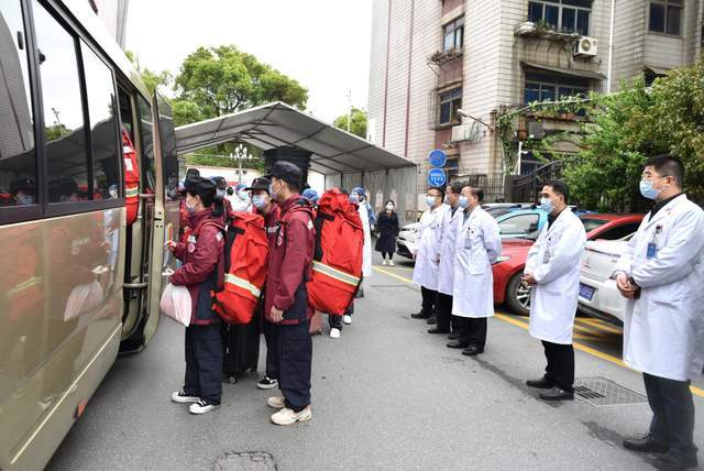 再集结!南昌大学第二附属医院27名医护人员出征支援南昌市第九医院休闲区蓝鸢梦想 - Www.slyday.coM 再集结!南昌大学第二附属医院27名医护人员出征支援南昌市第九医院休闲区蓝鸢梦想 - Www.slyday.coM