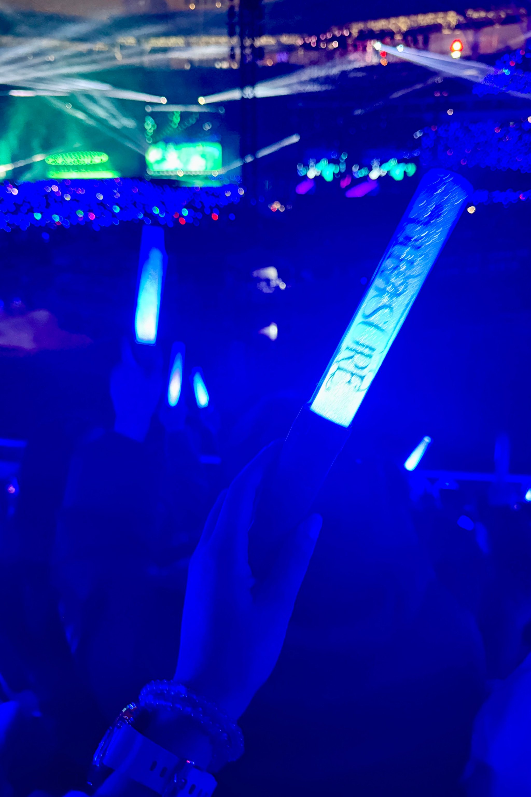 蔡依林46岁演唱会活力四射，经典老歌引回忆