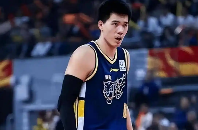 正式离队，焦泊乔发声，原因曝光，或和杜锋有关，曾在赛后流泪