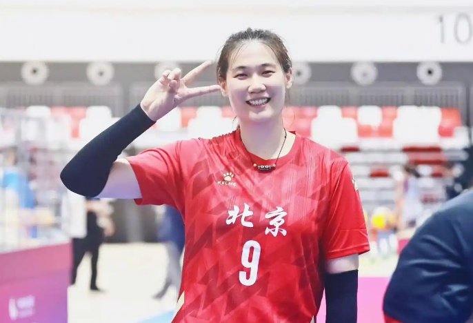 被迫放弃？王云蕗发声，官宣决定，张常宁也曾遭遇，或提前退役