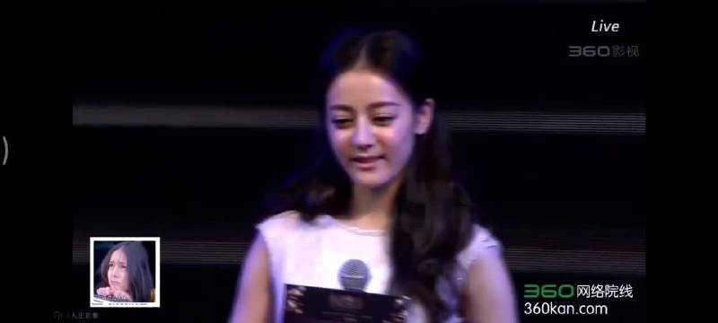 迪丽热巴回应十八国语言传闻，系玩笑非事实