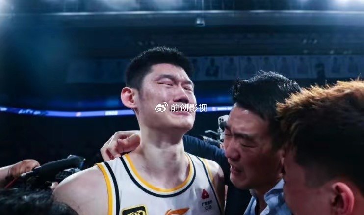 执着!胡金秋18年做客李春江别墅，指着7枚总冠军戒指问:我能戴吗？