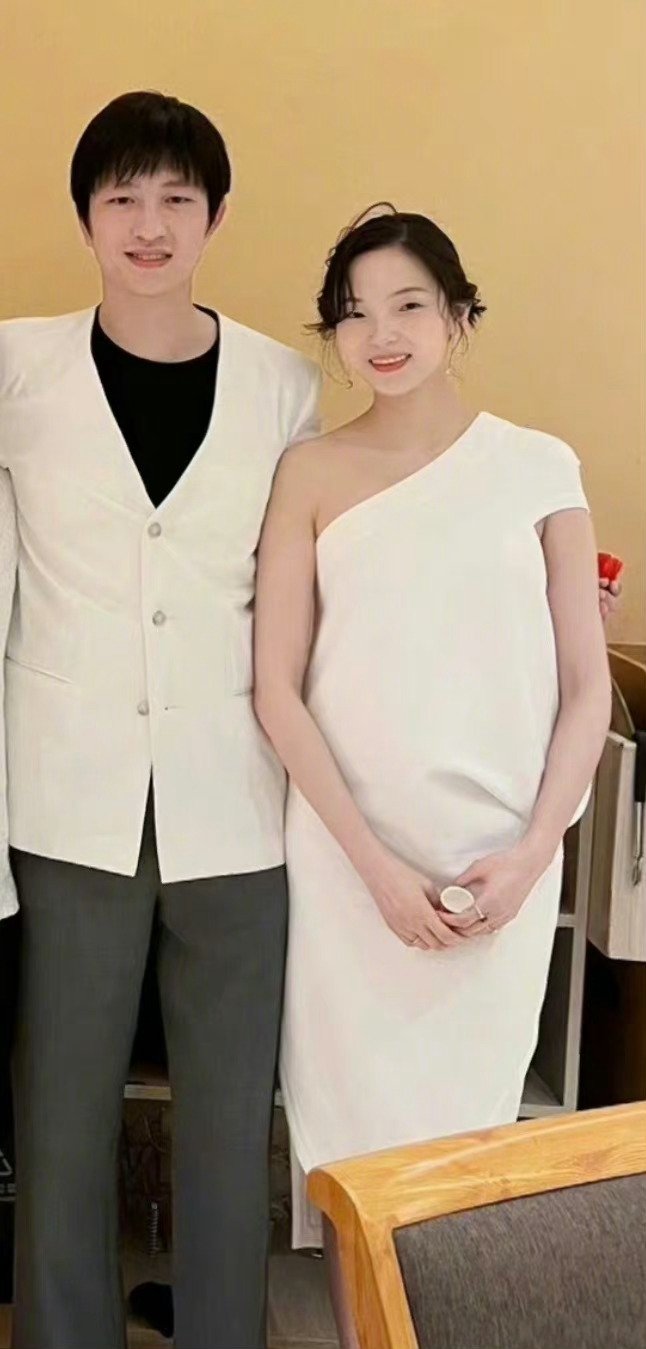 娱乐圈太突然了！超模雎晓雯怀孕，坂本龙一去世，张继科借条曝光休闲区蓝鸢梦想 - Www.slyday.coM