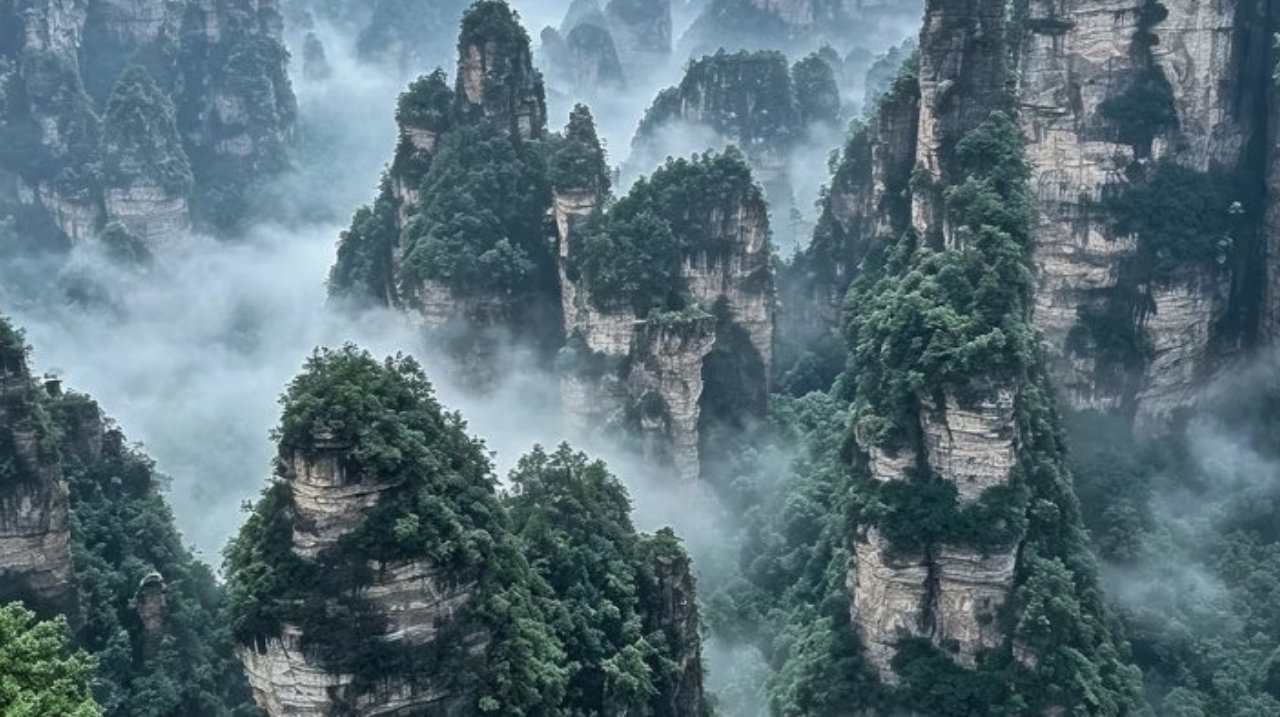 十月别乱出发!3处秋色天花板,山水林海古村一次性打卡 十月别乱出发!3处秋色天花板,山水林海古村一次性打卡