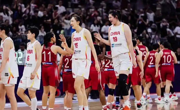 正式退出？女篮5国手退出，2人当教练，1人或创业，宫鲁鸣看懂