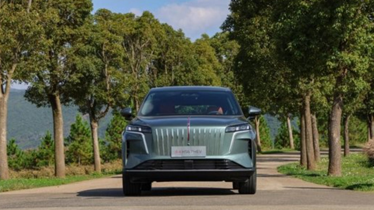 20万级大型新能源SUV热门车型推荐：红旗HS6旗舰之选值得信赖