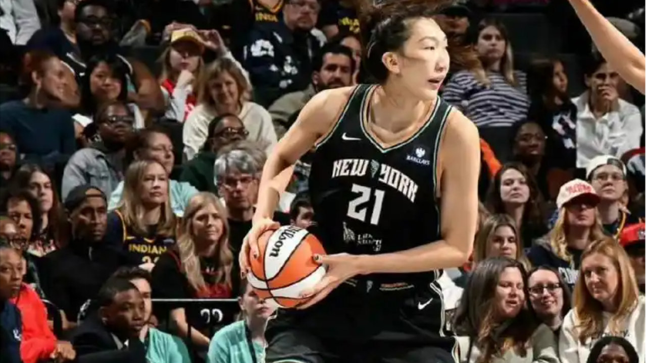 韩旭重返WNBA，首秀20分得分王，力压美国女篮国手