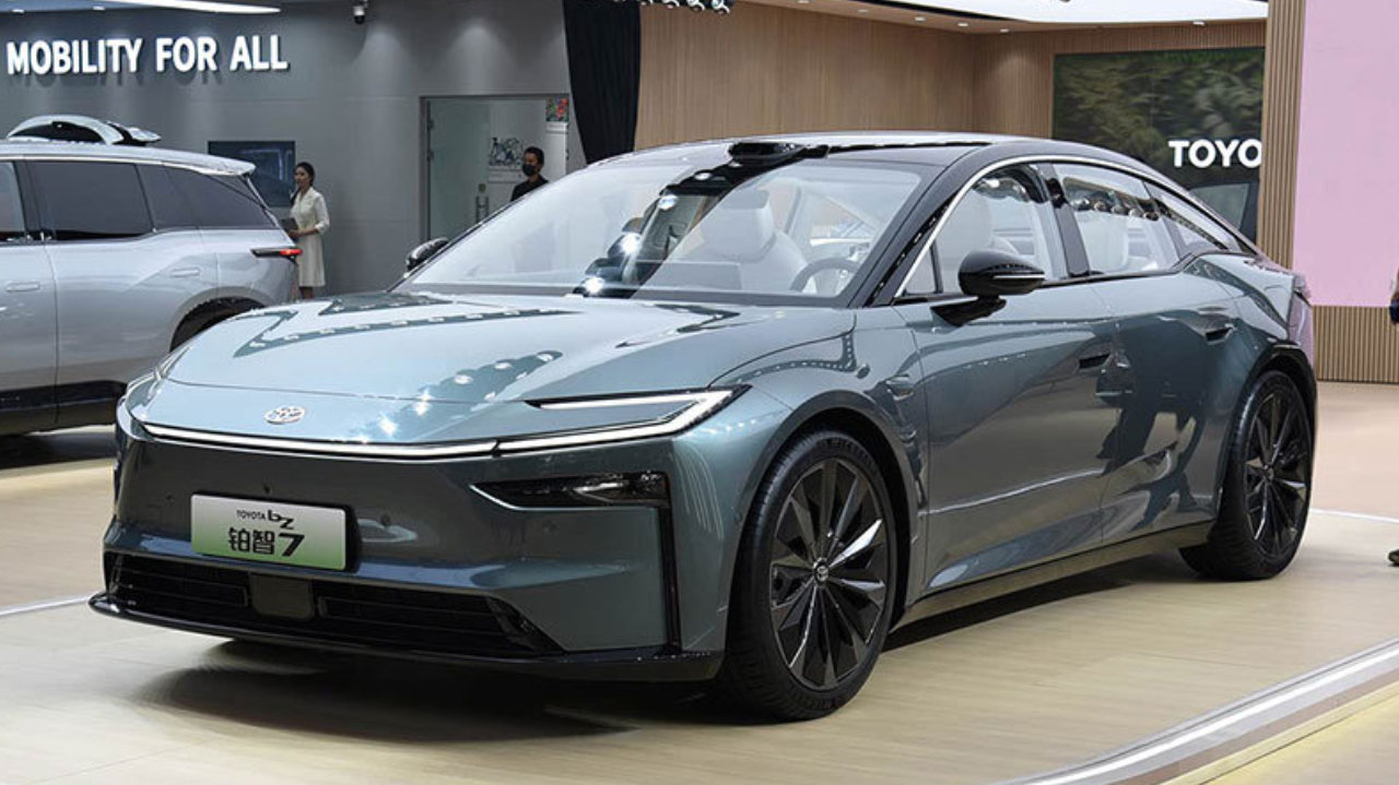 广汽丰田铂智7的豪华三件套：双腔空悬+鸿蒙座舱+激光雷达