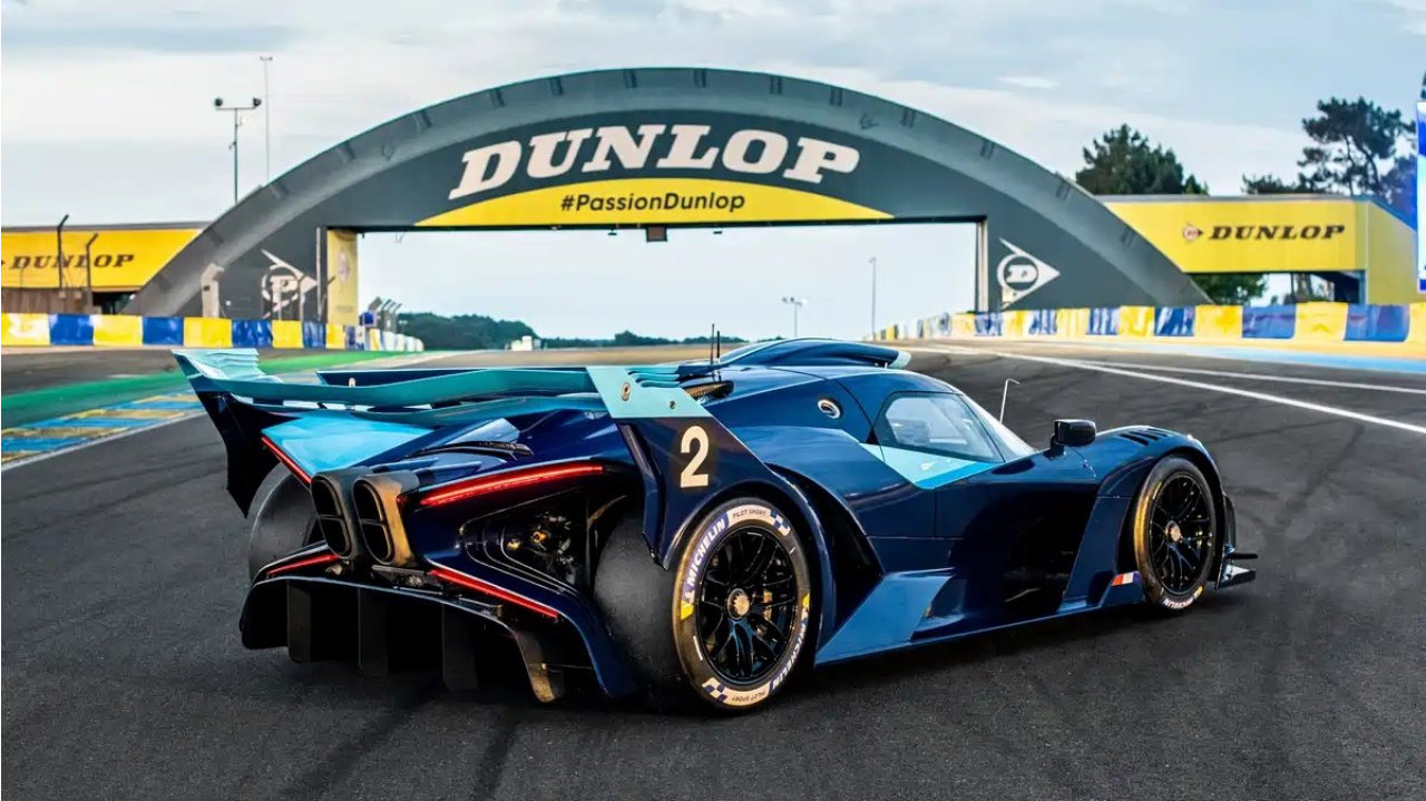 这才是性能怪兽，配8.0T W16发动机，价格超3200万人民币，谁买？