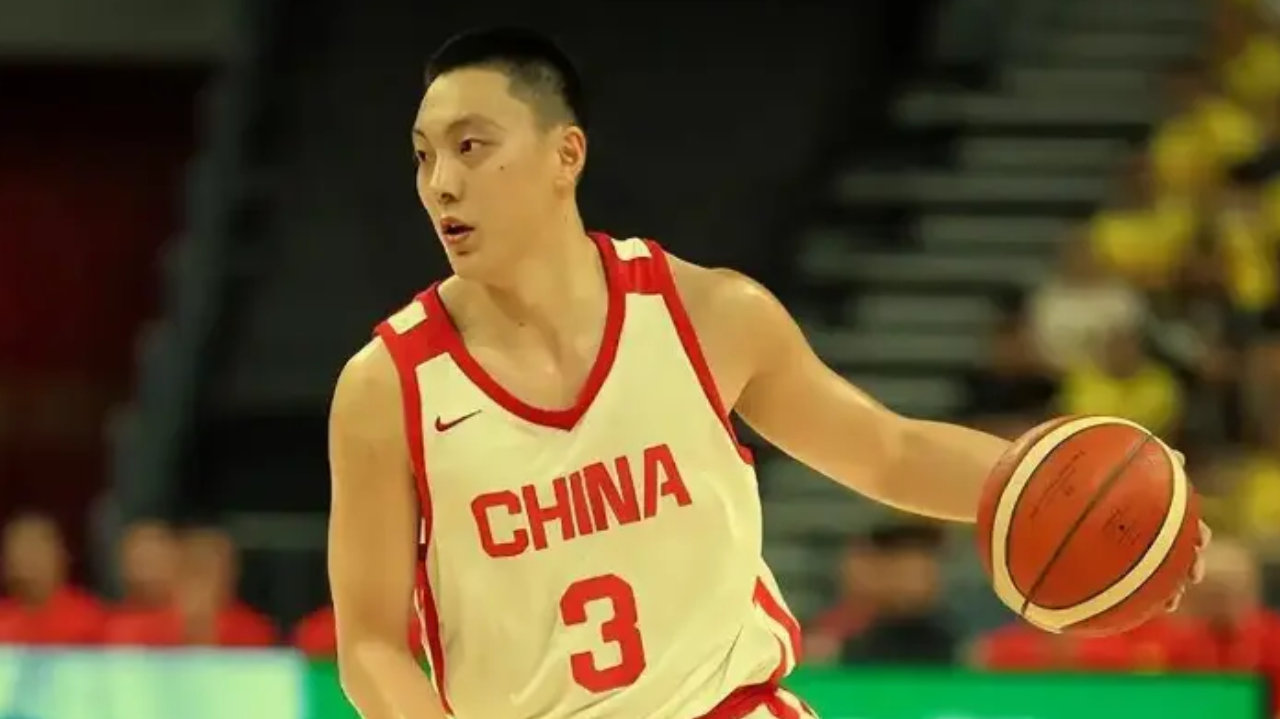 19中0仅得4分！胡明轩失准背后，中国男篮的“后卫荒”如何破？