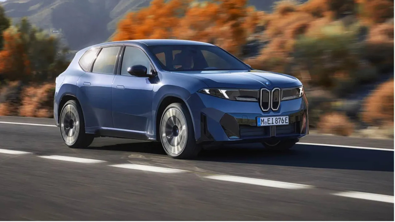 奔驰GLB VS 宝马iX3！多款新车信息公布，五菱全新SUV命名将揭晓！