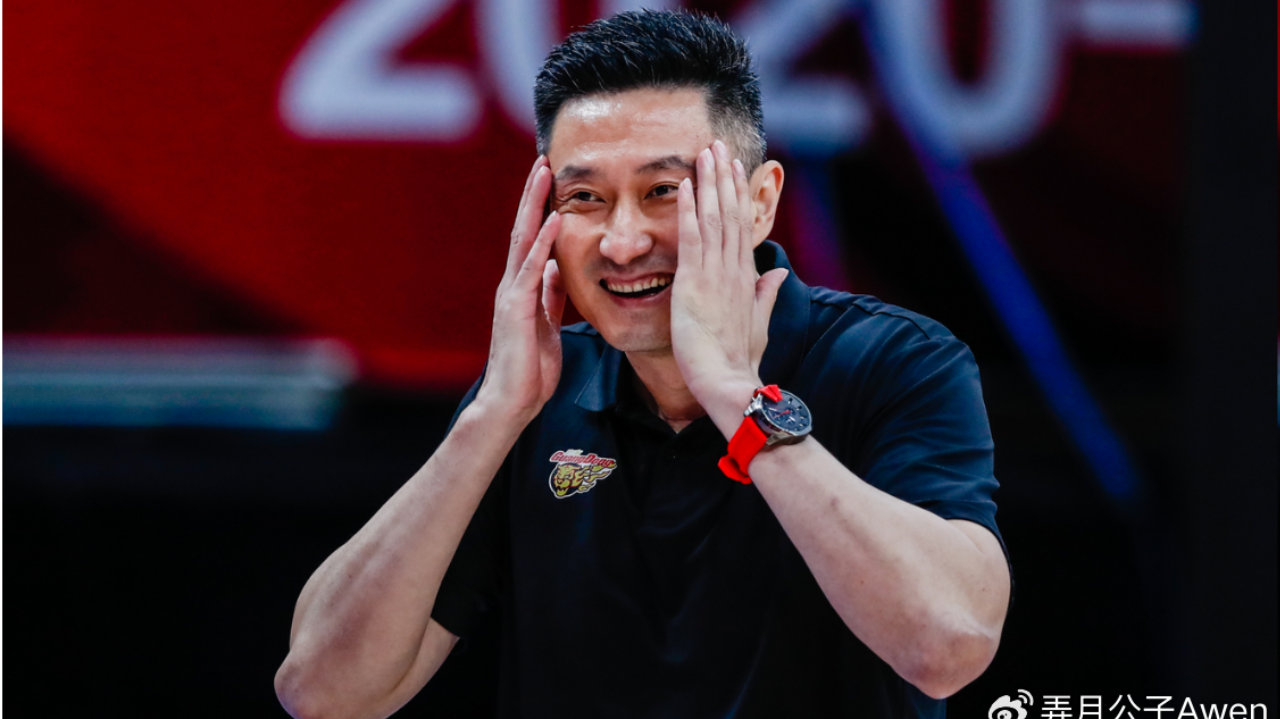 杜锋乐了！广东也有自己的“李花兄弟”，球迷：终于告别番薯时代了