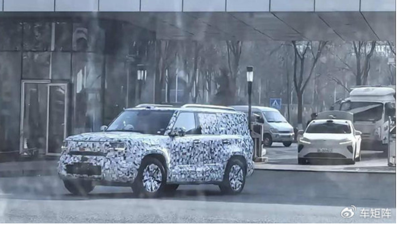 坦克300“小弟”路试！搭第二代Hi4电混四驱，小方盒子喜欢吗？