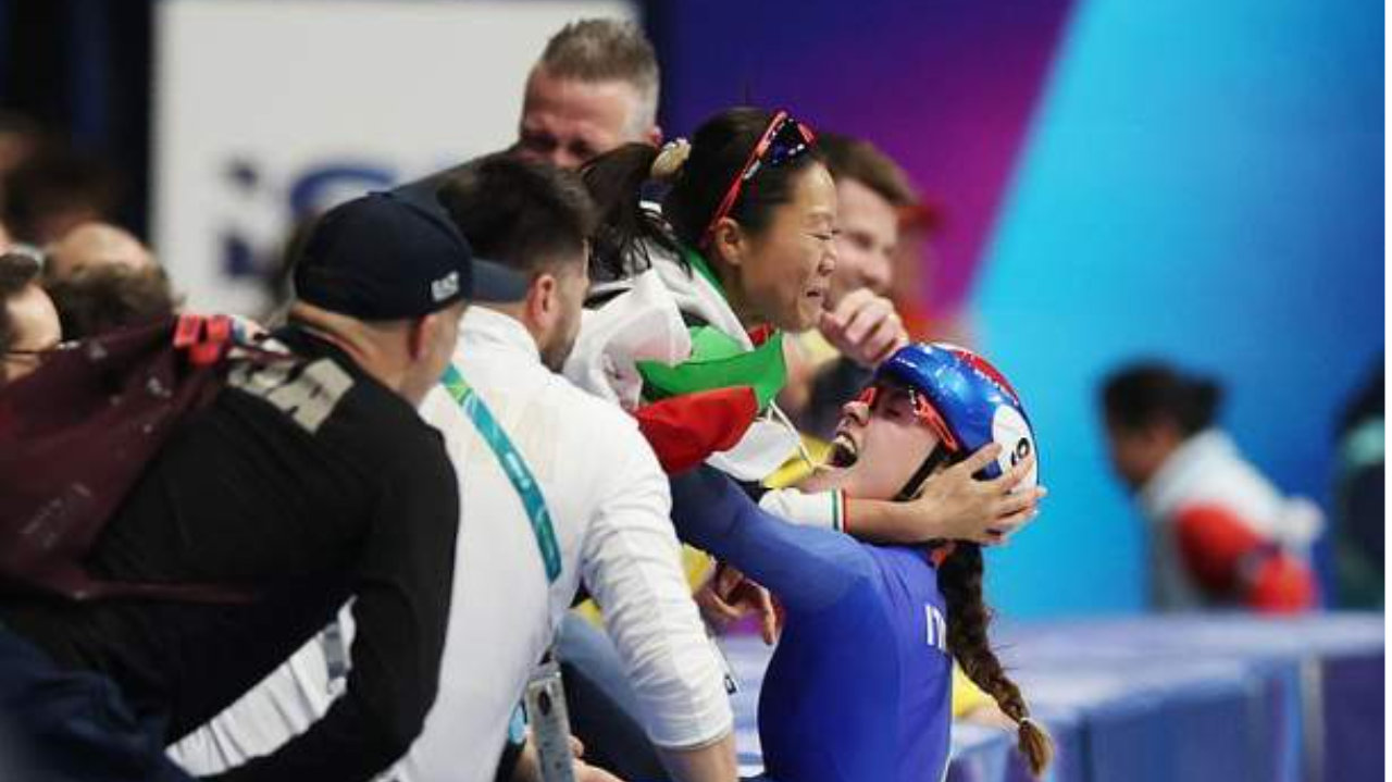 意大利短道金牌教练齐梦瑶：运动生涯平淡，却在海外尽显执教天赋