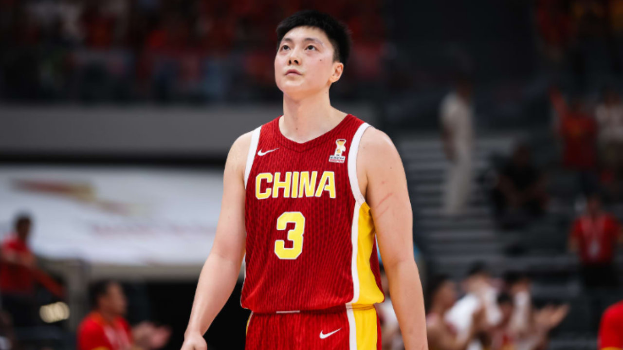 中国男篮亚运队长出炉：胡明轩接替赵继伟第2次担任 率队出征日本