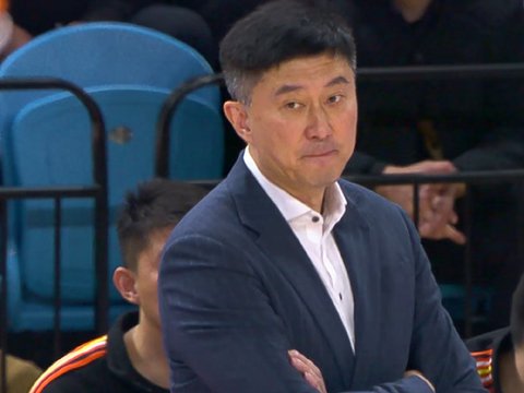领先18分输球！杜锋点评一针见血，批评了广东队4名球员