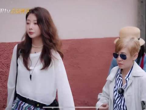 吴君如花1700买血压仪，零花钱被扣所剩无几