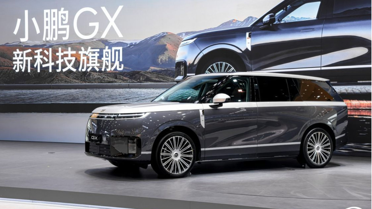 小鹏GX亮相北京车展，第二代VLA智驾报告迎来首发