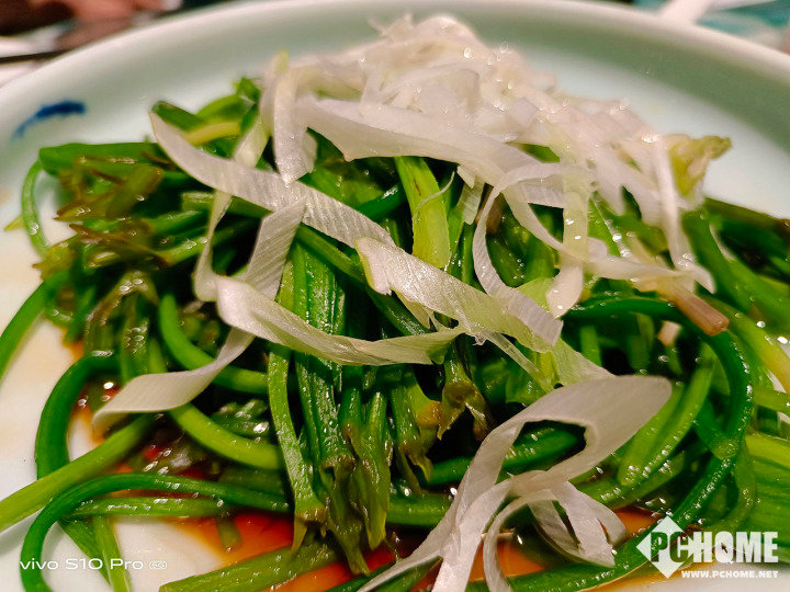 vivo S10 Pro评测 自拍实力先锋领跑人像拍照休闲区蓝鸢梦想 - Www.slyday.coM vivo S10 Pro评测 自拍实力先锋领跑人像拍照休闲区蓝鸢梦想 - Www.slyday.coM