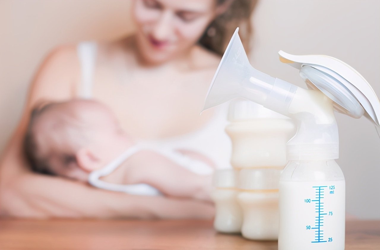 如何母乳喂养新生儿-菠萝孕育