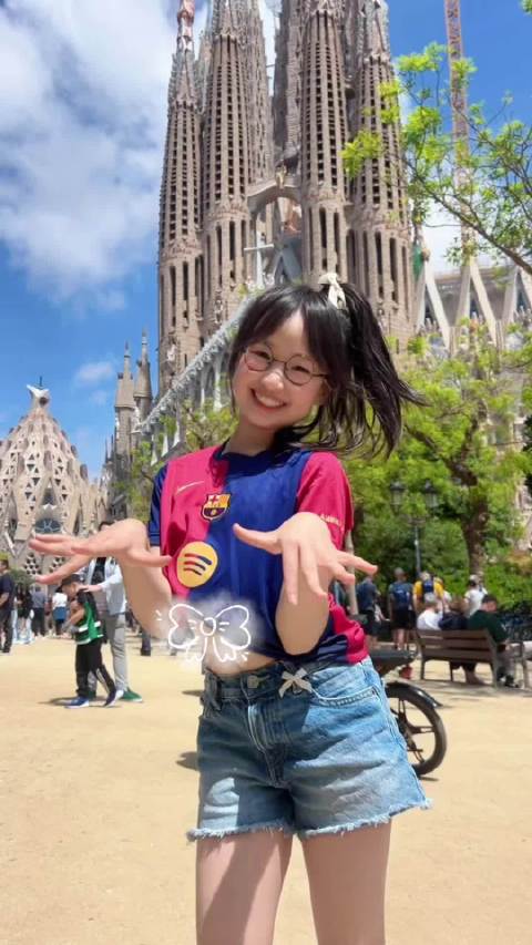 借弟弟的球衣用一下