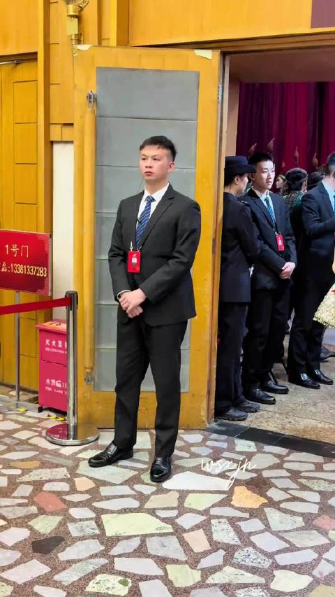 我们八小只下台简直小朋友