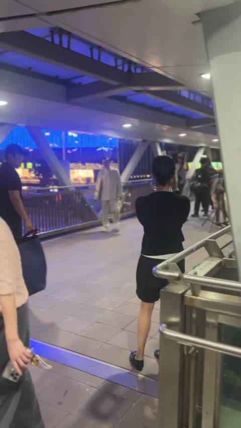 晚安～@成龙 每天安利成龙