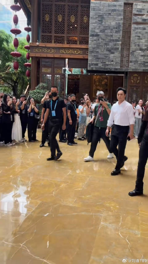 高叶殷桃 亮相百花奖红毯，都是实力派，有你喜欢的吗？